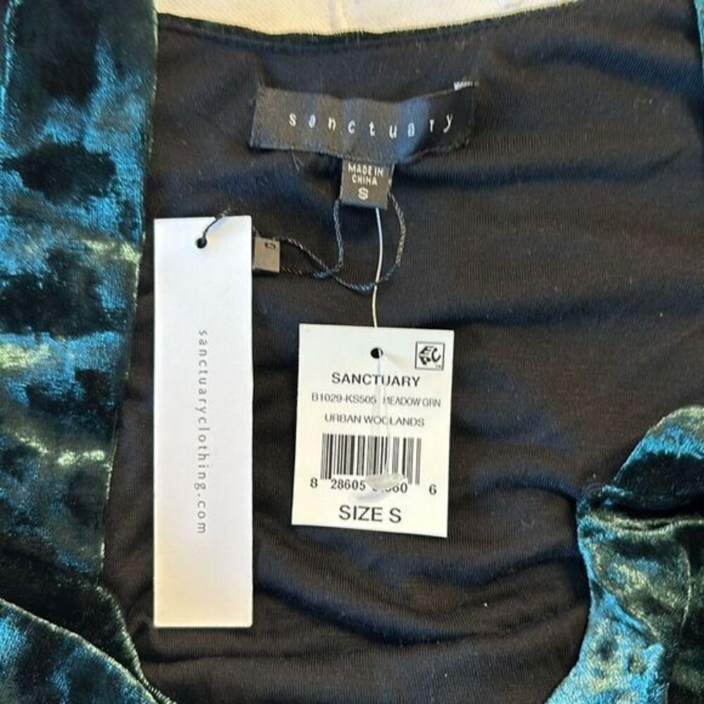 Sanctuary‎ Urban Woodlands Meadow Green Velvet Cold Shoulder Shirt Size Small - Picture 2 of 5